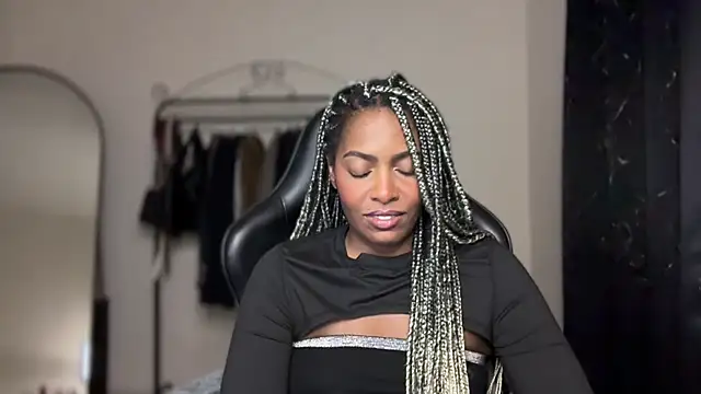 marisilva br online show from November 11, 2025, 1:00 am