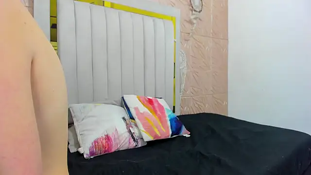 Ammy Connor1 online show from November 15, 2025, 8:13 pm