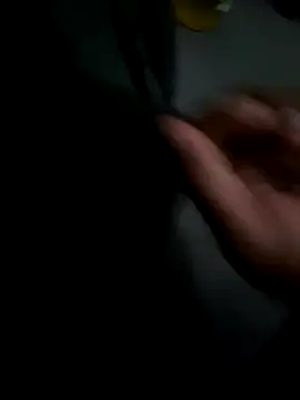 dickon1993 online show from November 21, 2025, 4:28 pm