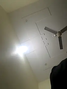 sri995955 online show from December 21, 2024, 12:42 am