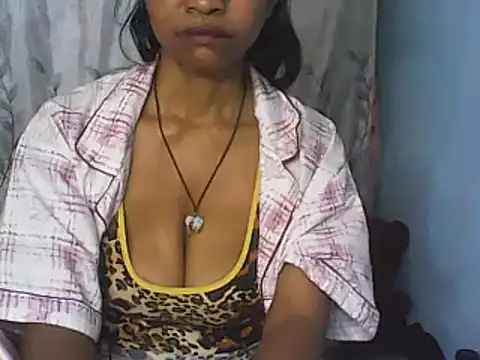 Snapshot of nene_belle chatting on November 4, 2025, 6:39 am nene belle online show from November 4, 2025, 6:39 am