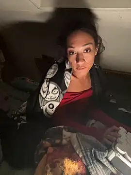 starrynikki online show from February 8, 2026, 11:08 am