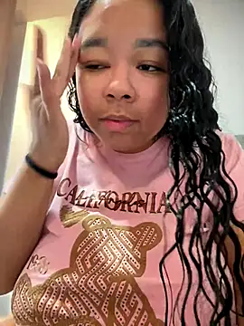 XMara online show from December 18, 2025, 4:33 pm