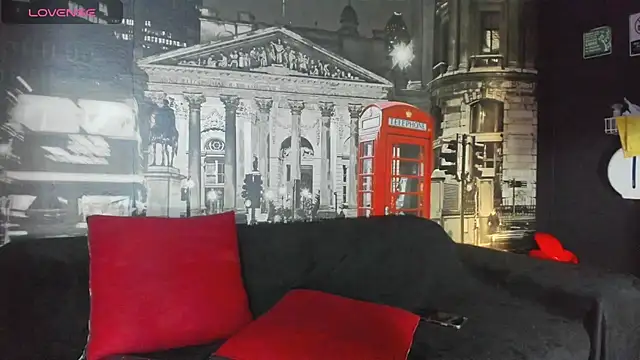 CloeRodriguez online show from May 6, 2026, 9:19 pm