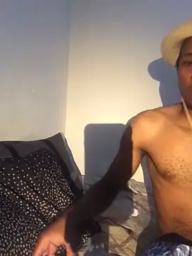 Snapshot of MixedItem chatting on October 7, 2025, 7:37 pm MixedItem online show from October 7, 2025, 7:37 pm