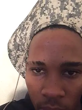 Snapshot of MixedItem chatting on October 28, 2025, 12:15 pm MixedItem online show from October 28, 2025, 12:15 pm