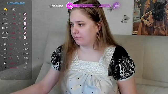 Snapshot of Megan_Violer chatting on March 21, 2025, 3:35 pm Megan Violer online show from March 21, 2025, 3:35 pm