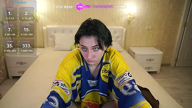 LunaaMayy online show from November 28, 2025, 9:59 pm