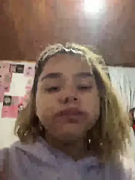 Snapshot of Pucaa_ chatting on June 3, 2026, 2:45 am Pucaa online show from June 3, 2026, 2:45 am