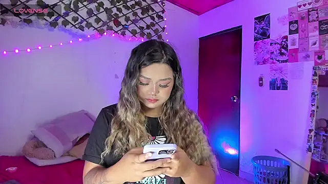 Snapshot of Pucaa_ chatting on August 7, 2026, 11:05 am Pucaa online show from August 7, 2026, 11:05 am