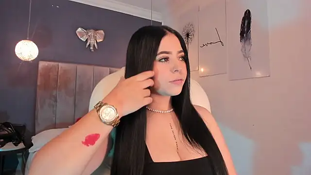 Snapshot of Maaiitee chatting on February 17, 2025, 1:44 pm Maaiitee online show from February 17, 2025, 1:44 pm