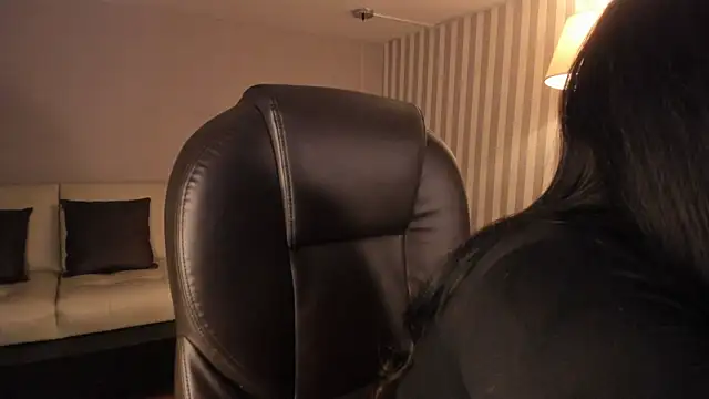 Snapshot of Maaiitee chatting on September 13, 2025, 3:56 pm Maaiitee online show from September 13, 2025, 3:56 pm