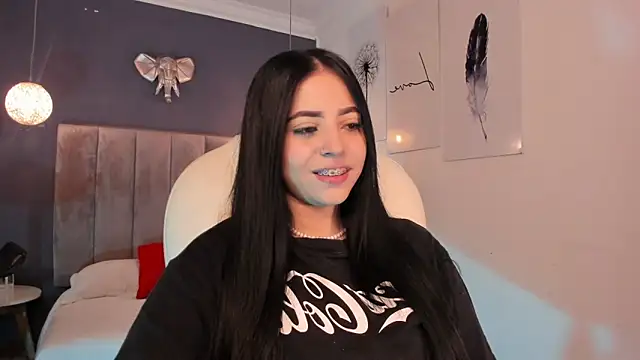 Snapshot of Maaiitee chatting on March 2, 2025, 3:52 pm Maaiitee online show from March 2, 2025, 3:52 pm