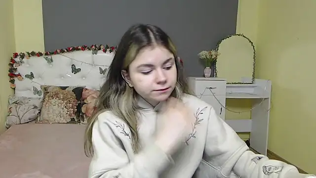 TinaRedly online show from February 19, 2026, 7:11 pm