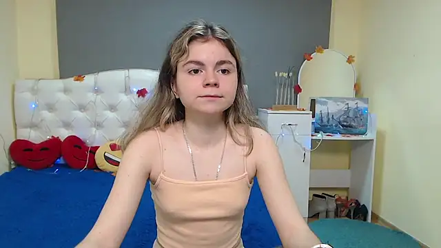 TinaRedly online show from November 26, 2025, 11:38 pm