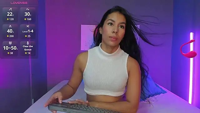 Snapshot of MadissonShakur chatting on September 15, 2025, 5:13 pm MadissonShakur online show from September 15, 2025, 5:13 pm