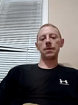 Snapshot of elmerfuddin87 chatting on March 17, 2025, 2:19 am elmerfuddin87 online show from March 17, 2025, 2:19 am