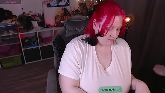 lissamuff online show from February 26, 2025, 7:34 am