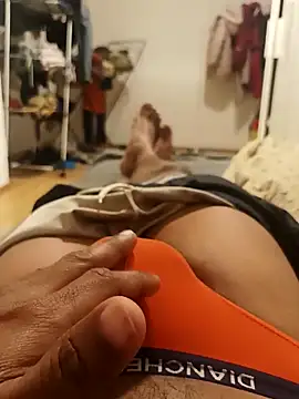 maleesa online show from April 4, 2026, 4:08 am