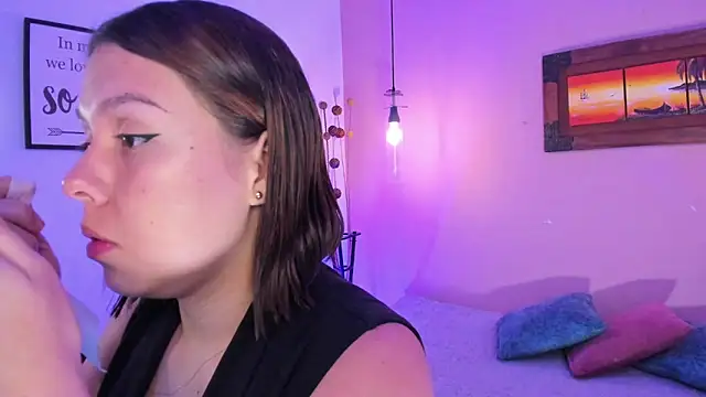 ArianaBaker online show from March 11, 2025, 12:06 pm