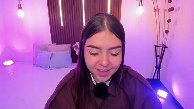 ArianaBaker online show from March 7, 2026, 2:11 pm