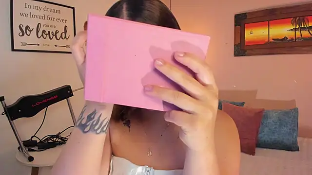 ArianaBaker online show from March 7, 2025, 3:07 pm