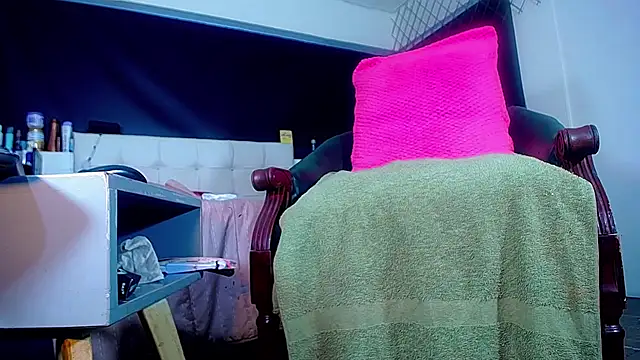 bellatrixx 69 online show from November 29, 2025, 11:10 am