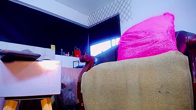 bellatrixx 69 online show from December 16, 2025, 11:36 am