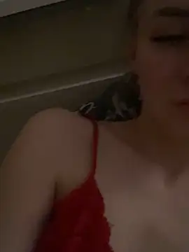 Snapshot of DreamGirl-777 chatting on February 5, 2025, 12:06 pm DreamGirl-777 online show from February 5, 2025, 12:06 pm