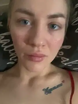 Snapshot of DreamGirl-777 chatting on March 12, 2025, 10:05 am DreamGirl-777 online show from March 12, 2025, 10:05 am