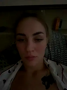 Snapshot of DreamGirl-777 chatting on November 2, 2025, 7:57 am DreamGirl-777 online show from November 2, 2025, 7:57 am