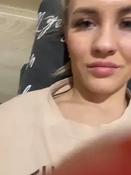 Snapshot of DreamGirl-777 chatting on January 23, 2025, 1:13 pm DreamGirl-777 online show from January 23, 2025, 1:13 pm