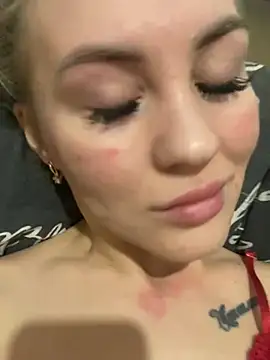 Snapshot of DreamGirl-777 chatting on February 6, 2025, 2:15 pm DreamGirl-777 online show from February 6, 2025, 2:15 pm