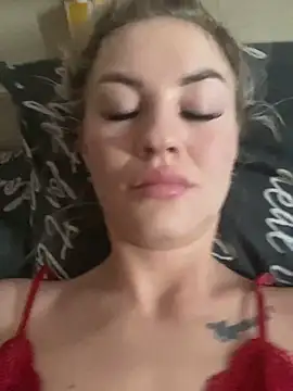 Snapshot of DreamGirl-777 chatting on February 7, 2025, 5:41 am DreamGirl-777 online show from February 7, 2025, 5:41 am