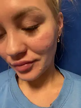 Snapshot of DreamGirl-777 chatting on December 23, 2024, 8:25 pm DreamGirl-777 online show from December 23, 2024, 8:25 pm