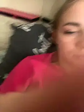 Snapshot of DreamGirl-777 chatting on October 10, 2025, 8:59 am DreamGirl-777 online show from October 10, 2025, 8:59 am