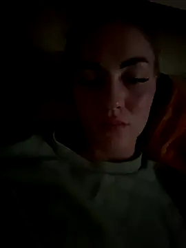 Snapshot of DreamGirl-777 chatting on September 17, 2025, 2:52 pm DreamGirl-777 online show from September 17, 2025, 2:52 pm