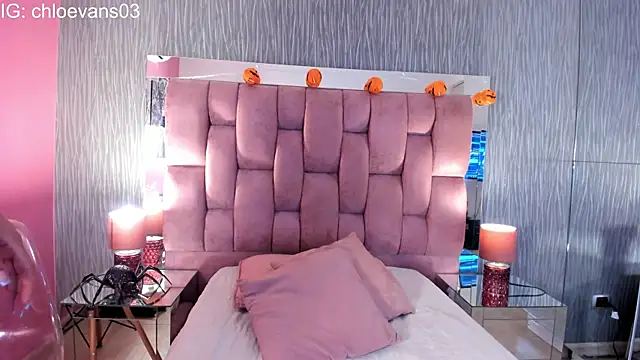 Snapshot of Chloe_evans__ chatting on October 25, 2025, 11:42 am Chloe evans online show from October 25, 2025, 11:42 am