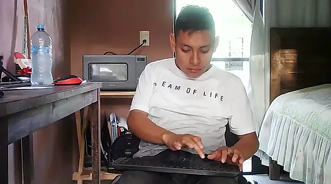 LEDRIX online show from February 4, 2025, 11:06 pm