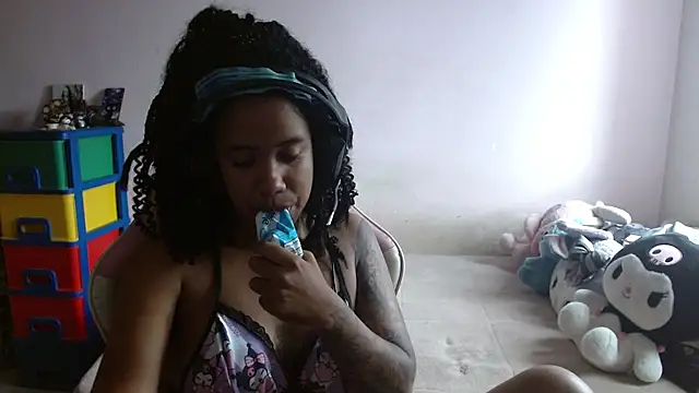 TiffanyRoouse online show from December 20, 2025, 5:05 pm