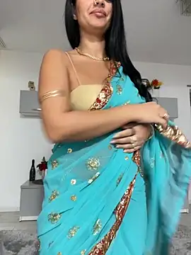 Snapshot of _adelle chatting on October 18, 2025, 11:12 am adelle online show from October 18, 2025, 11:12 am