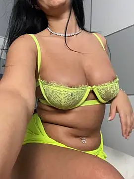 Snapshot of _adelle chatting on March 19, 2025, 5:50 pm adelle online show from March 19, 2025, 5:50 pm