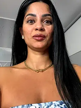 Snapshot of _adelle chatting on September 10, 2025, 11:53 am adelle online show from September 10, 2025, 11:53 am