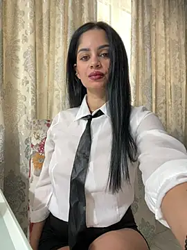 Snapshot of _adelle chatting on January 9, 2026, 12:12 pm adelle online show from January 9, 2026, 12:12 pm