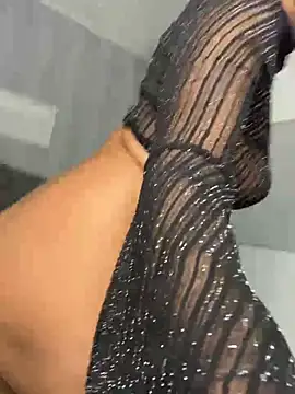 Snapshot of _adelle chatting on March 13, 2025, 1:18 pm adelle online show from March 13, 2025, 1:18 pm