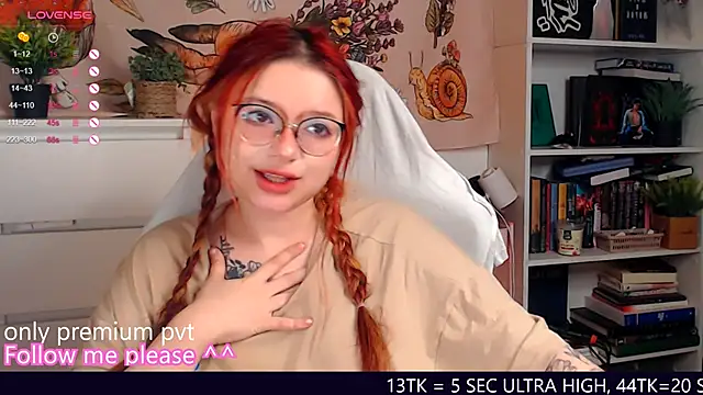 Snapshot of me__hanna chatting on December 4, 2025, 1:48 am me hanna online show from December 4, 2025, 1:48 am