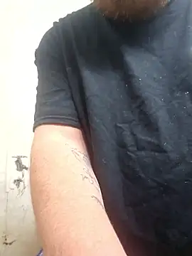 Snapshot of realhorsecock chatting on October 28, 2025, 5:29 am realhorsecock online show from October 28, 2025, 5:29 am