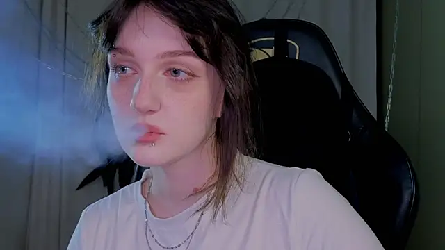 ELLIEJAY online show from November 7, 2025, 5:12 am