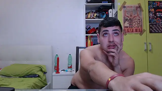 claudio20031 online show from December 16, 2024, 8:16 pm