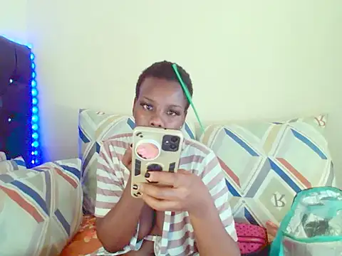 Snapshot of dinnykrazx chatting on November 27, 2025, 5:19 am dinnykrazx online show from November 27, 2025, 5:19 am